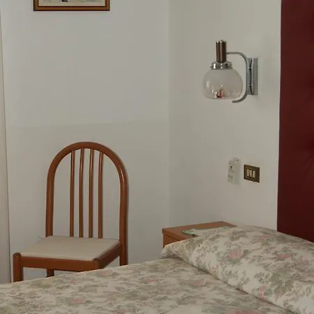 Milano Hotel 3*